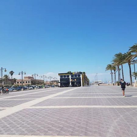 Ferienwohnung Reina Playa Valencia Exterior foto