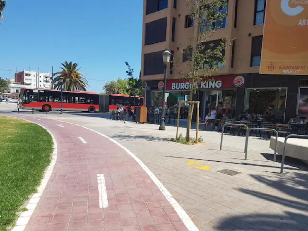 Ferienwohnung Reina Playa Valencia Exterior foto