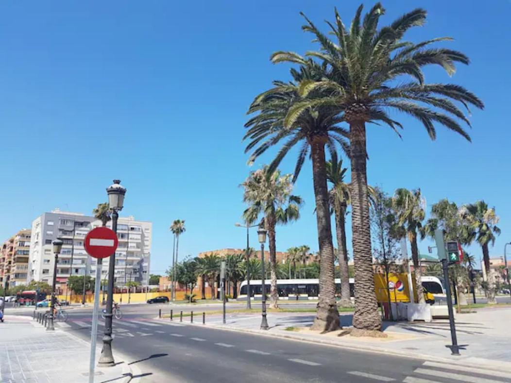 Ferienwohnung Reina Playa Valencia Exterior foto